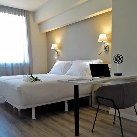 Aparthotel Center By Abba 4*
