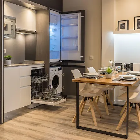 Apartmanhotel Center By Abba 4*