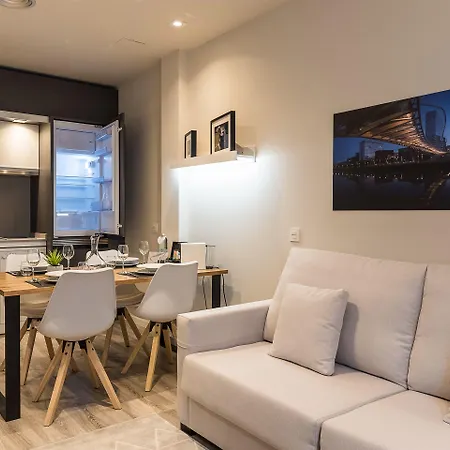 Center By Abba Apartmanhotel